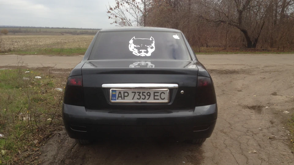 Lada Пріора Седан 2