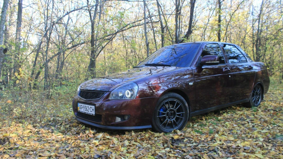 Lada Пріора Седан 4