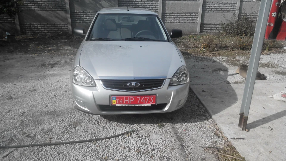 Lada Пріора Седан 4