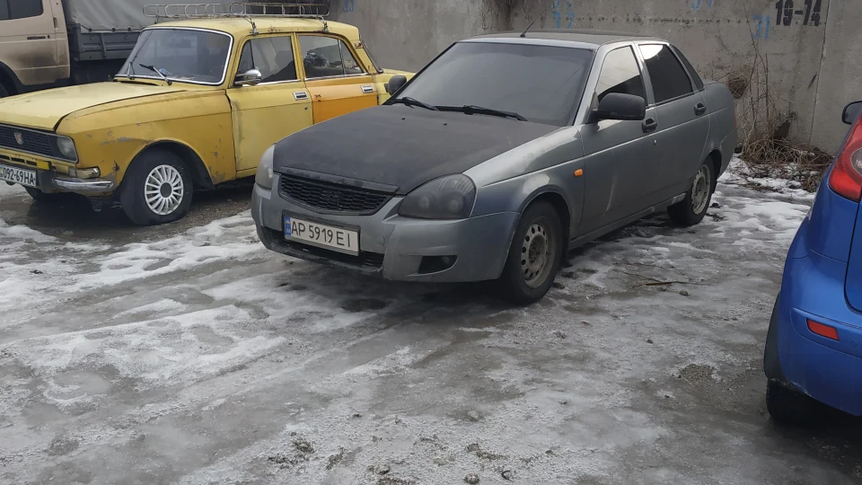 Lada Пріора Седан 2