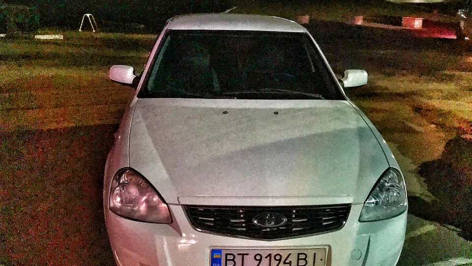 Lada Пріора Седан 3