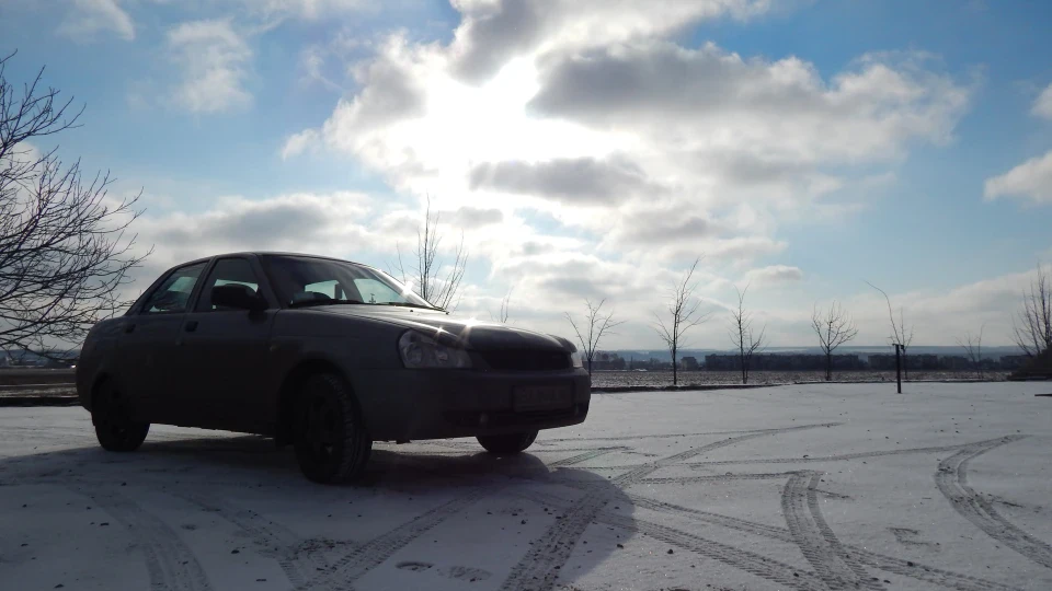 Lada Пріора Седан 4