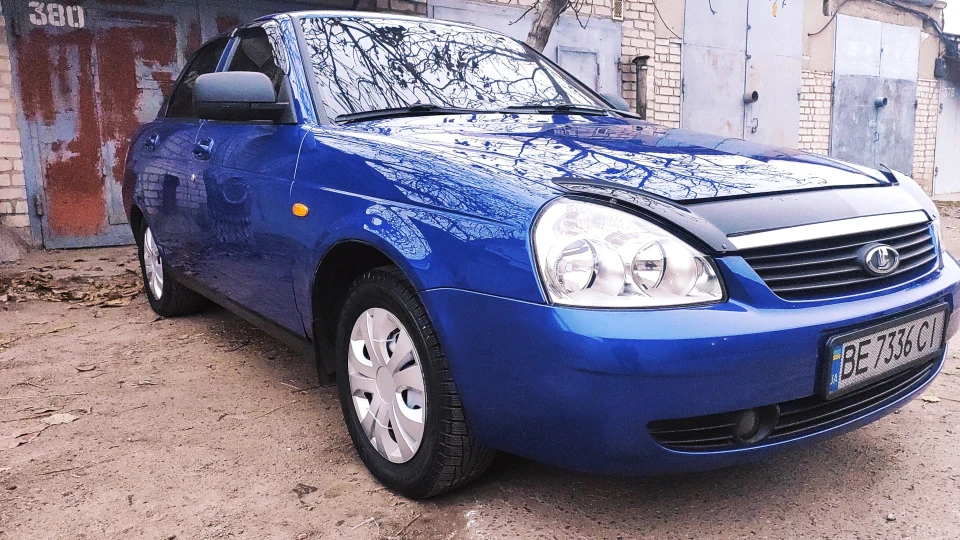 Lada Пріора Седан 2