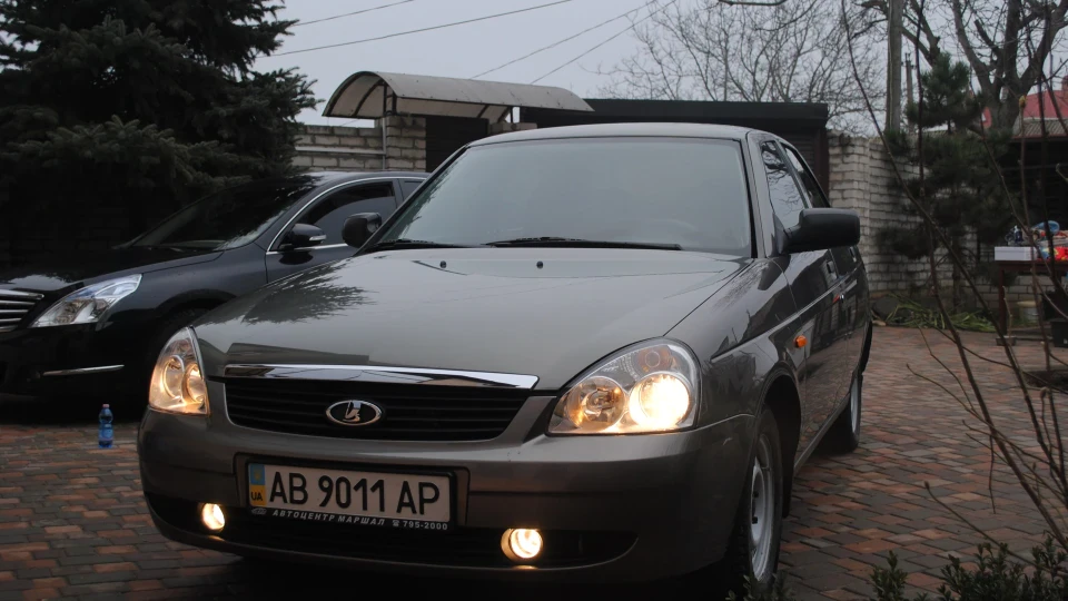Lada Пріора Седан 2