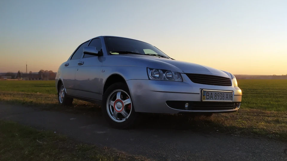 Lada Пріора Седан ☆아스타리스크☆ ツ 2