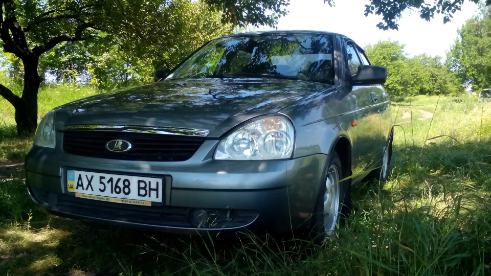 Lada Пріора Седан 3