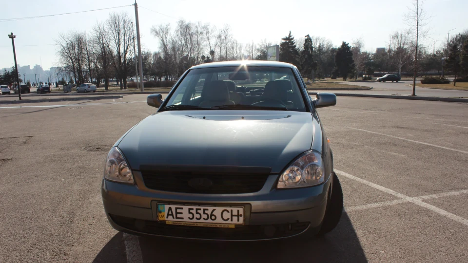 Lada Пріора Седан 3