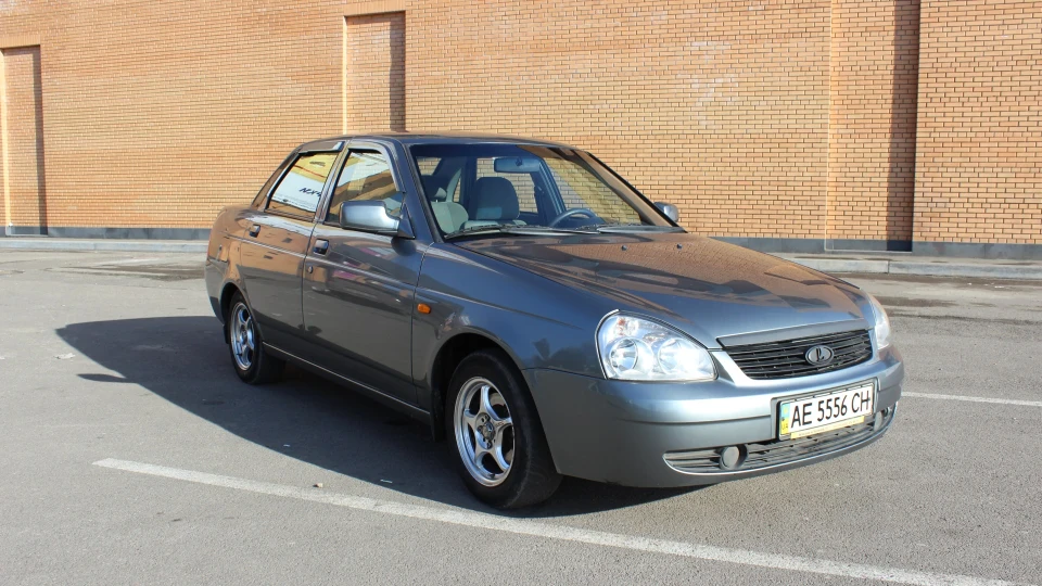 Lada Пріора Седан 5
