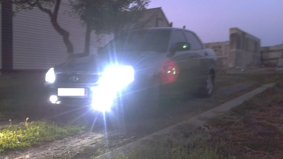 Lada Пріора Седан 2