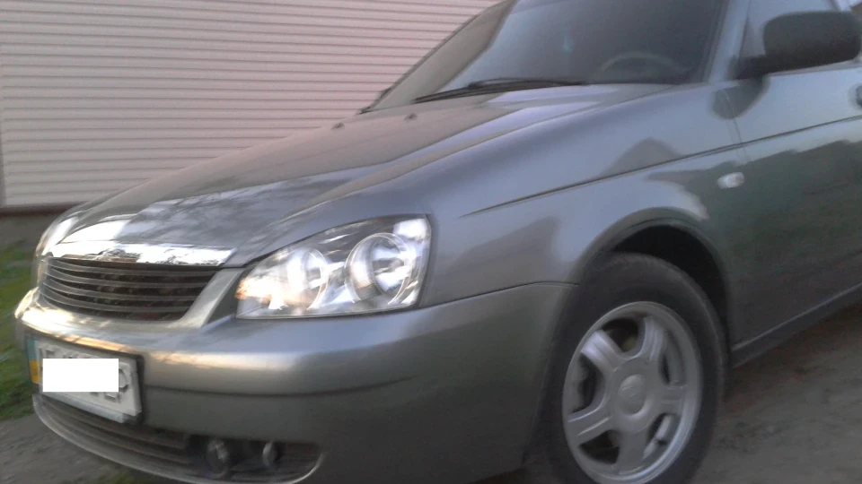 Lada Пріора Седан 3