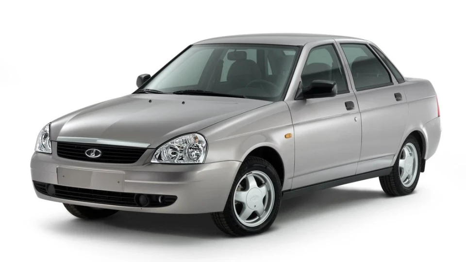 Lada Пріора Седан 2