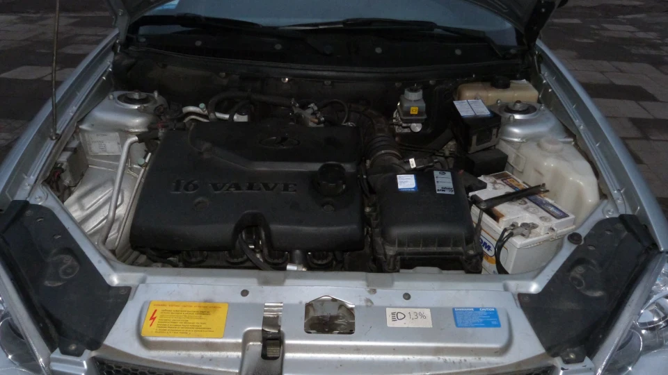 Lada Пріора Седан 4
