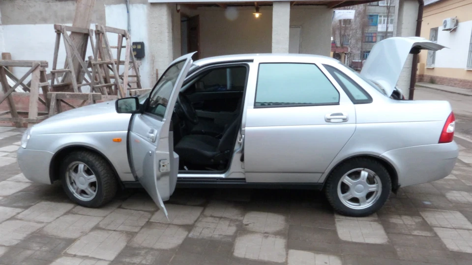 Lada Пріора Седан 5