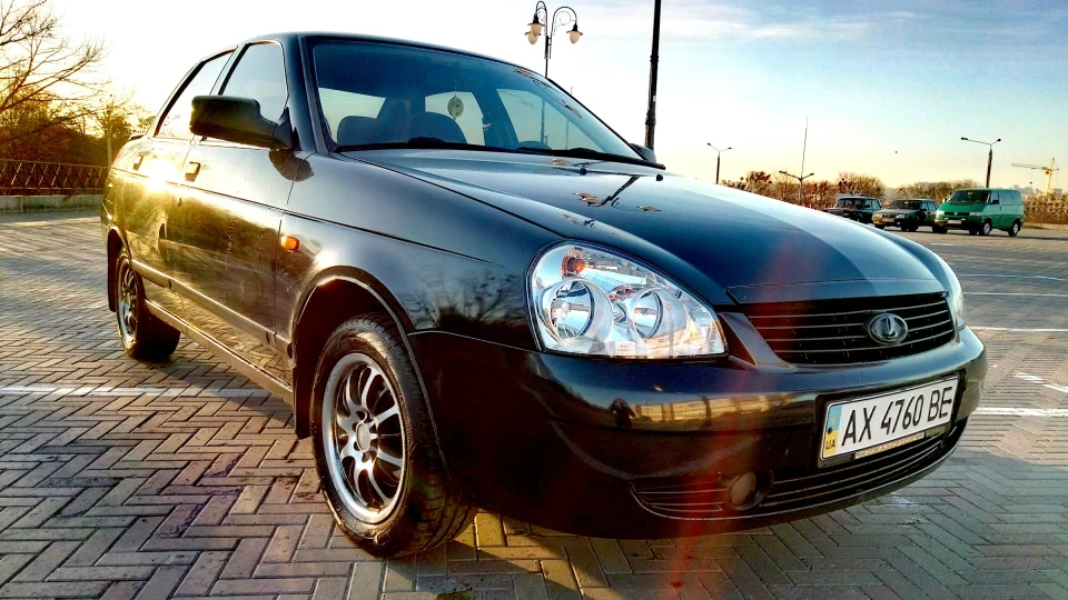 Lada Пріора Седан 2