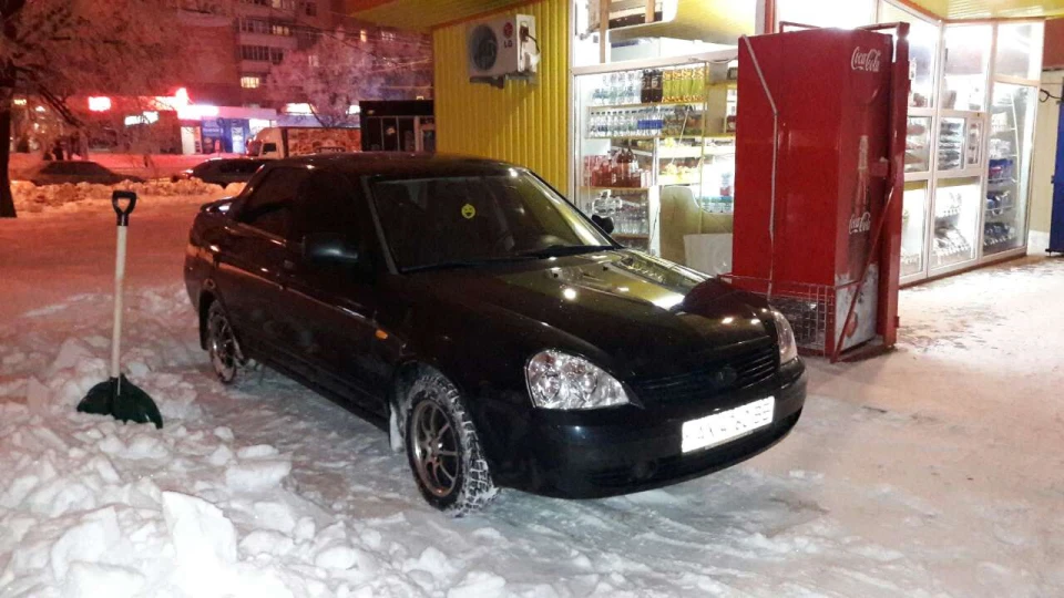 Lada Пріора Седан 3