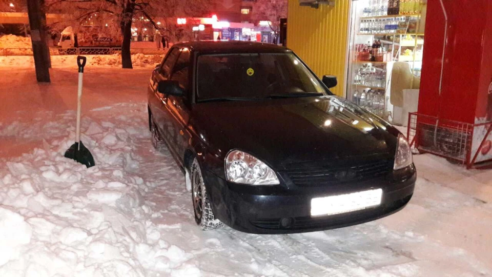 Lada Пріора Седан 4