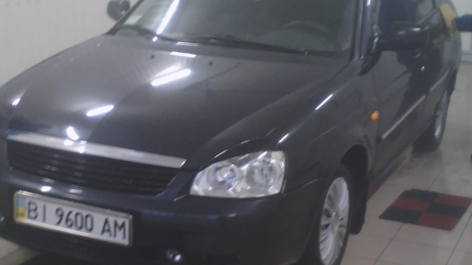 Lada Пріора Седан 4