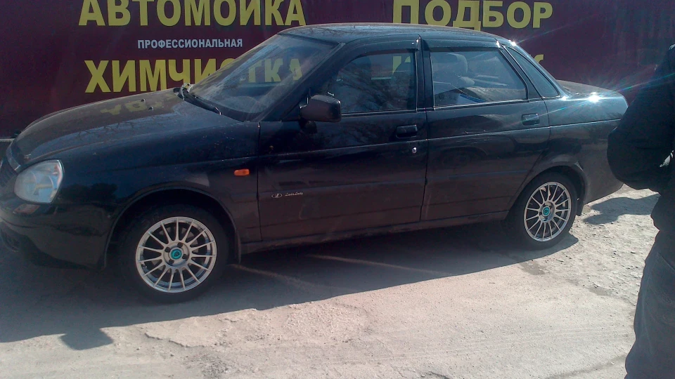Lada Пріора Седан 4