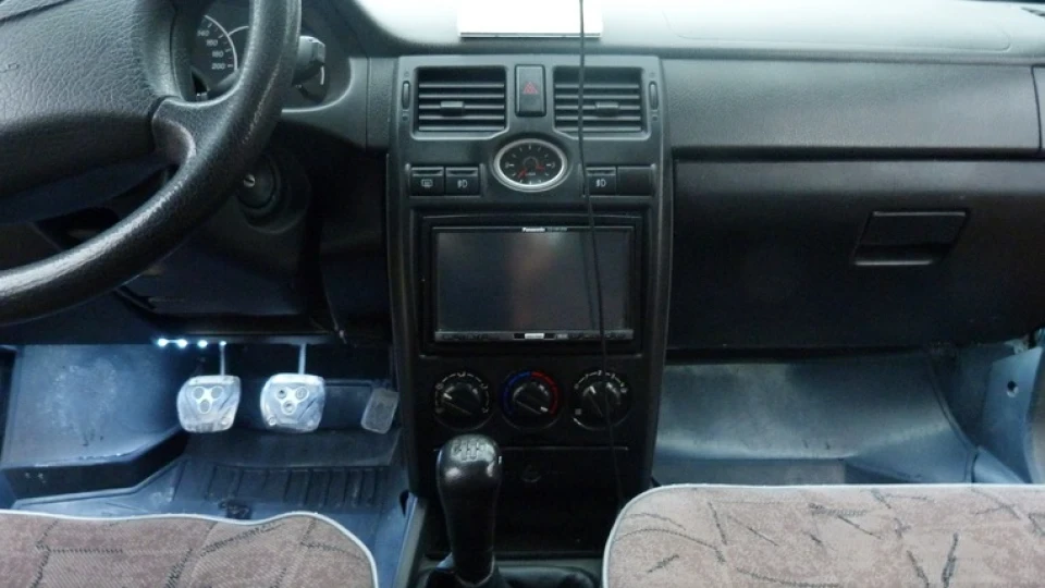 Lada Пріора Седан 2