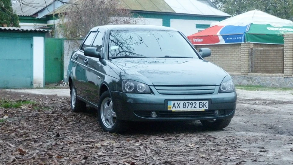Lada Пріора Седан 3