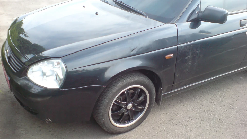 Lada Пріора Седан 4