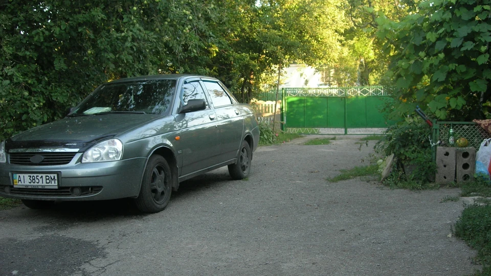 Lada Пріора Седан 4