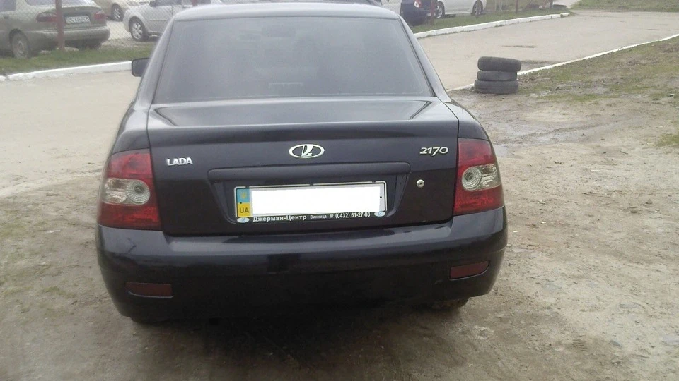 Lada Пріора Седан 3