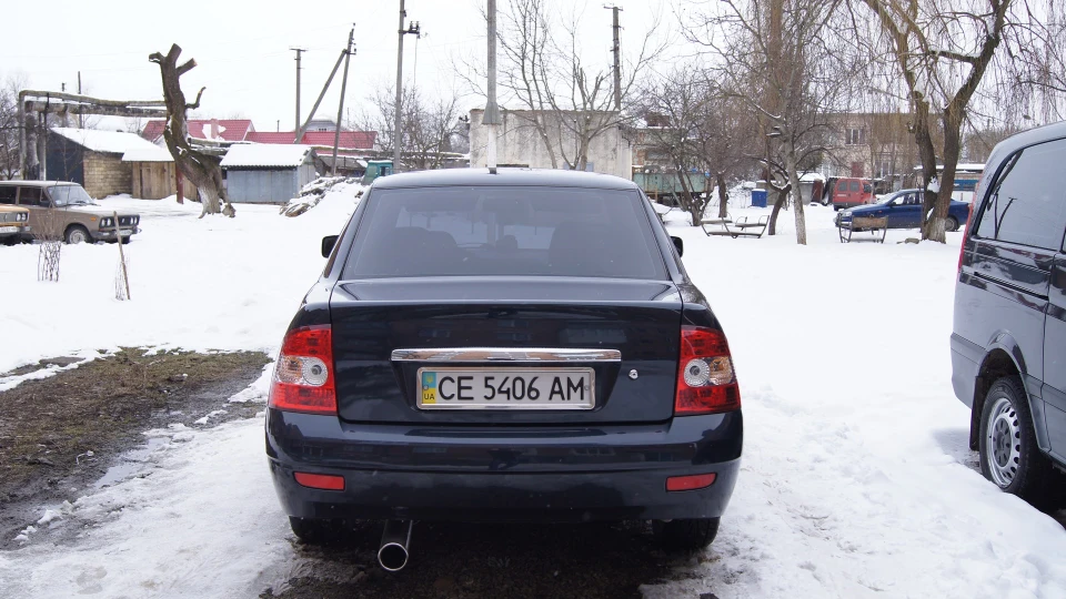 Lada Пріора Седан 2