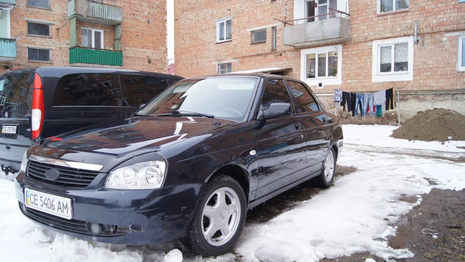 Lada Пріора Седан 3