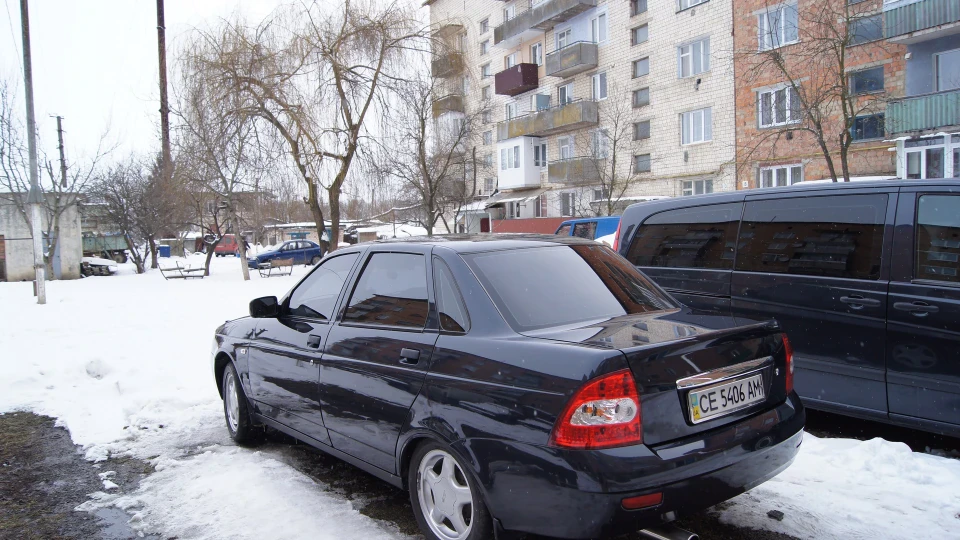 Lada Пріора Седан 4