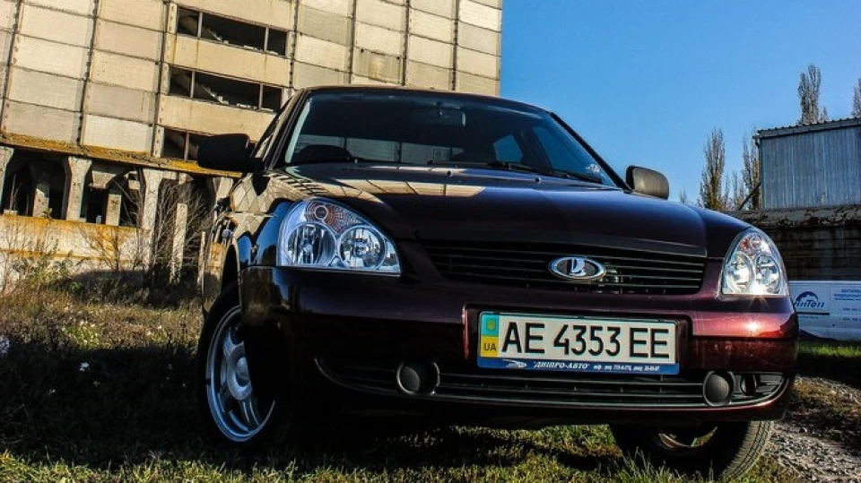 Lada Пріора Седан 3