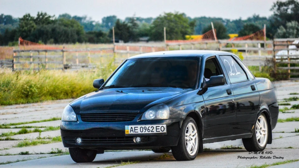 Lada Пріора Седан 4