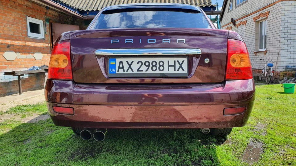 Lada Пріора Седан
