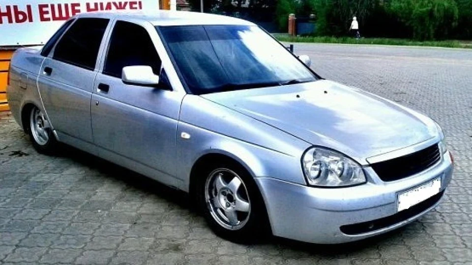 Lada Пріора Седан