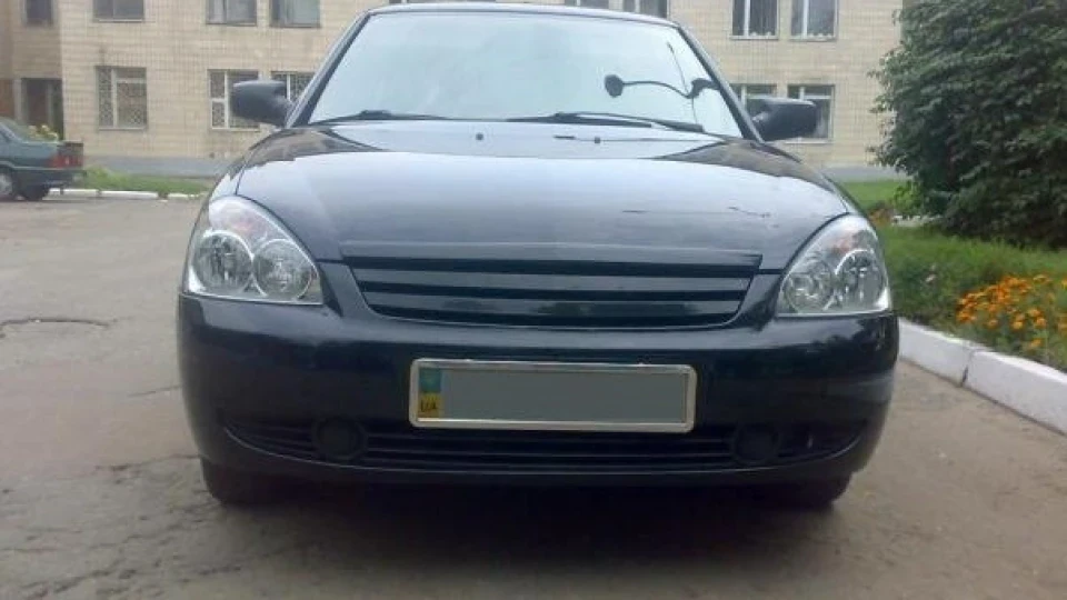 Lada Пріора Седан 3