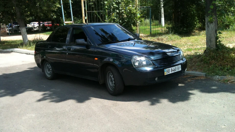 Lada Пріора Седан 2