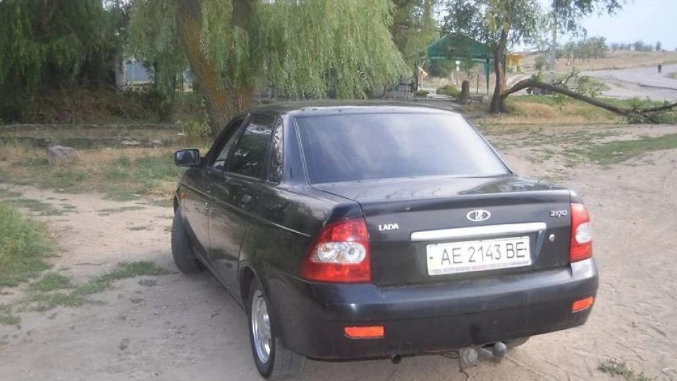 Lada Пріора Седан 4