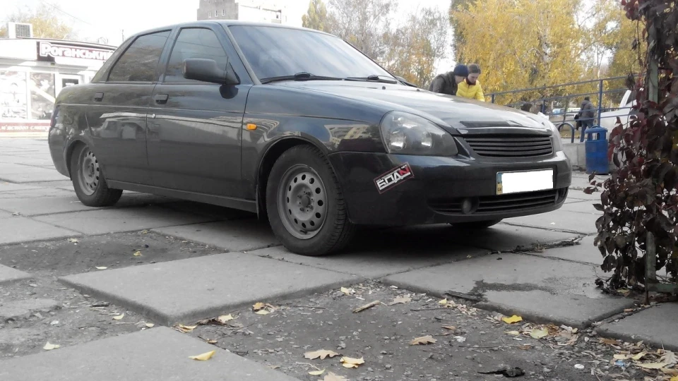 Lada Пріора Седан 2