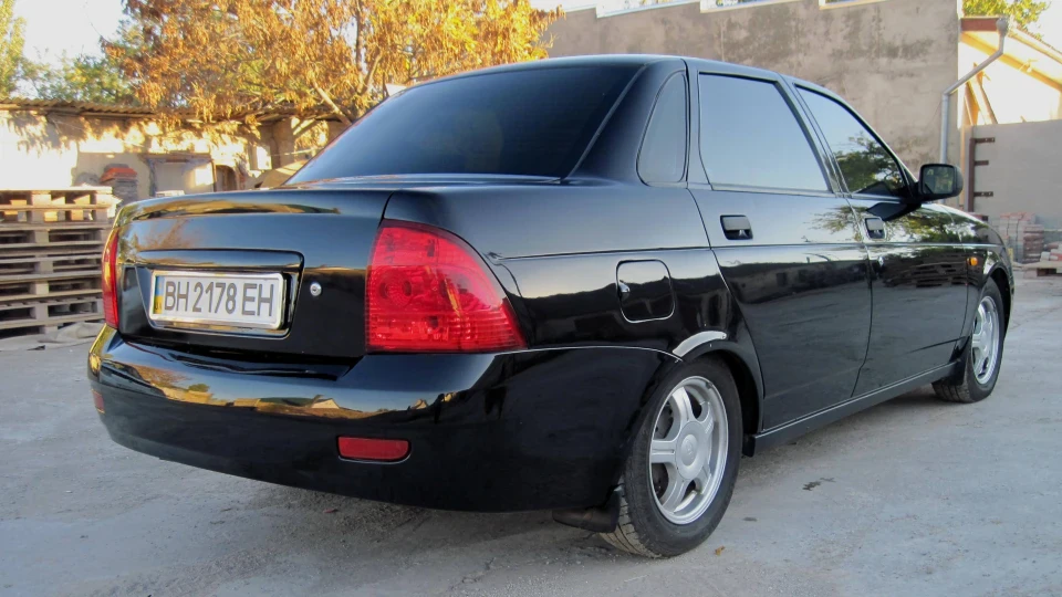 Lada Пріора Седан