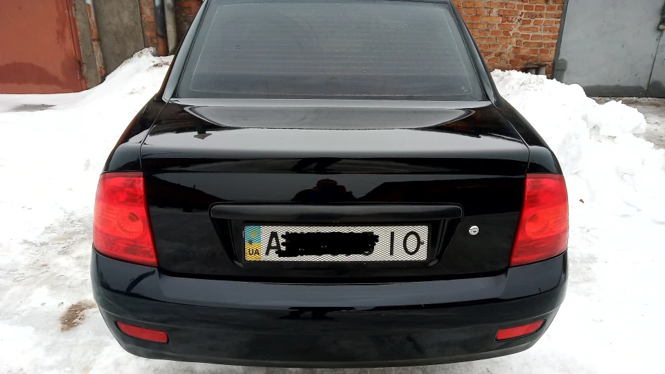 Lada Пріора Седан 3