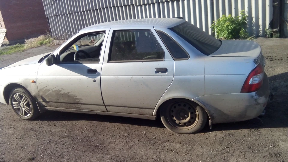 Lada Пріора Седан