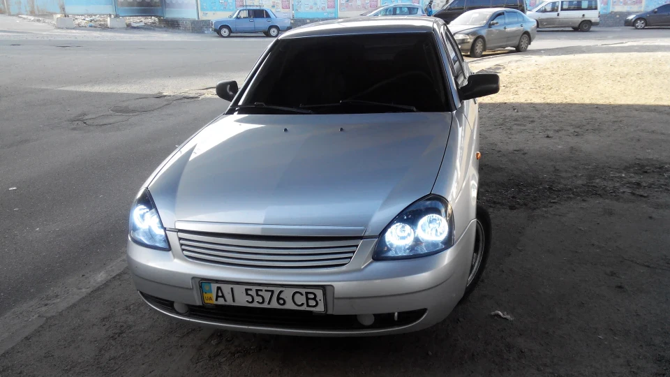Lada Пріора Седан 2