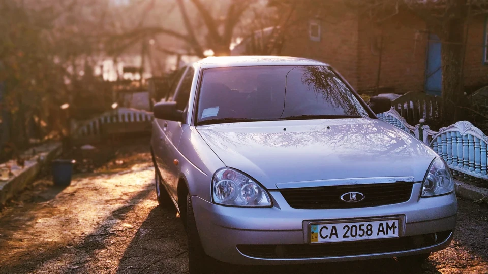 Lada Пріора Седан 2