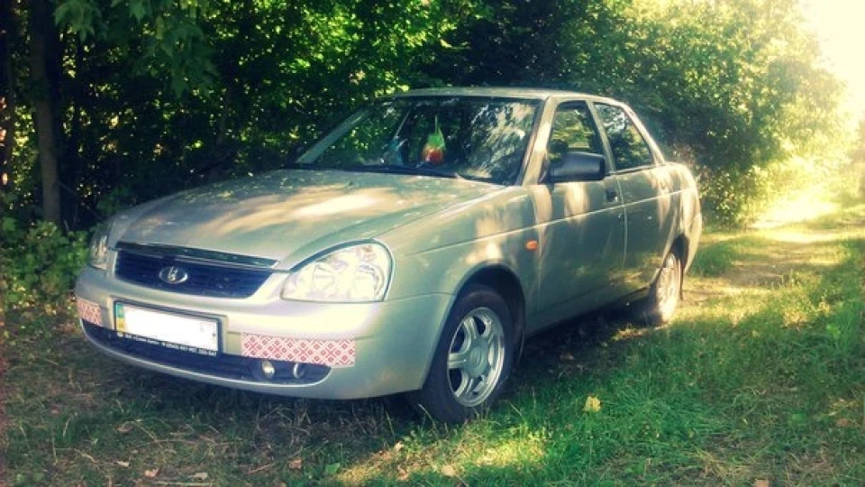 Lada Пріора Седан 2