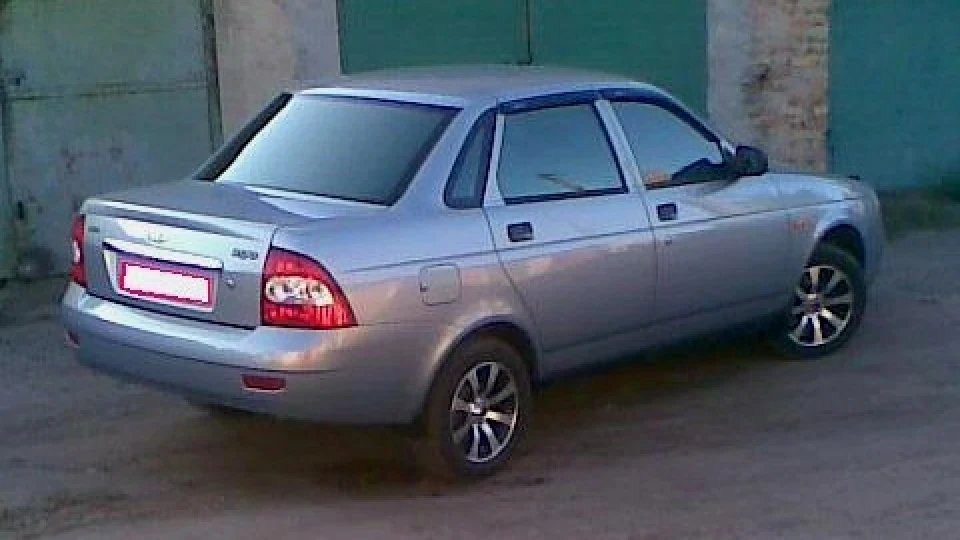 Lada Пріора Седан 5