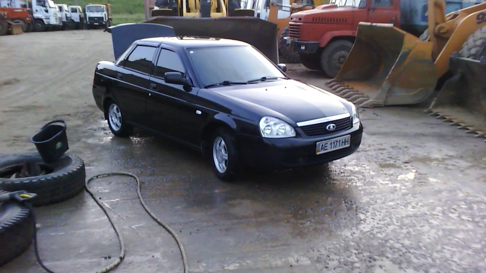 Lada Пріора Седан 3