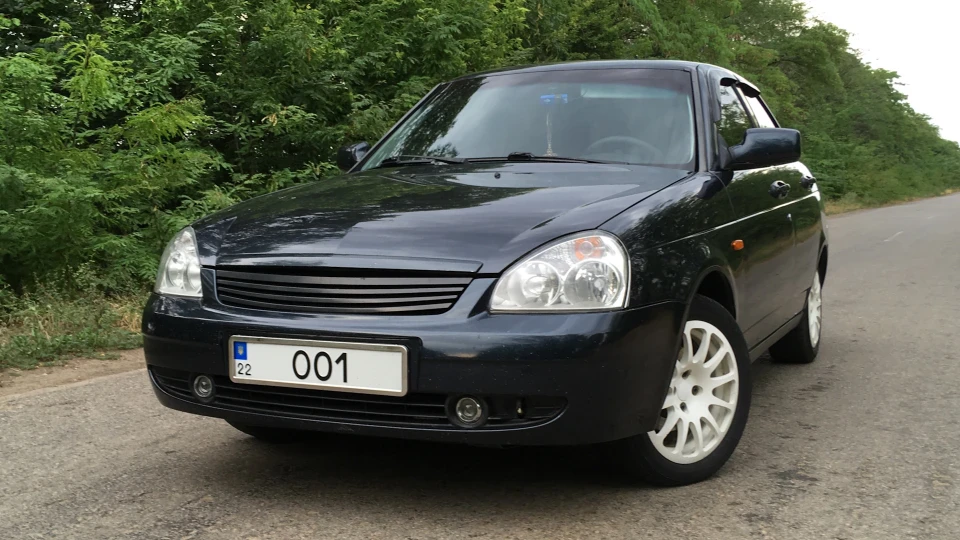 Lada Пріора Седан 001