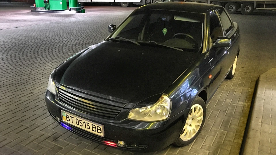 Lada Пріора Седан 001 2