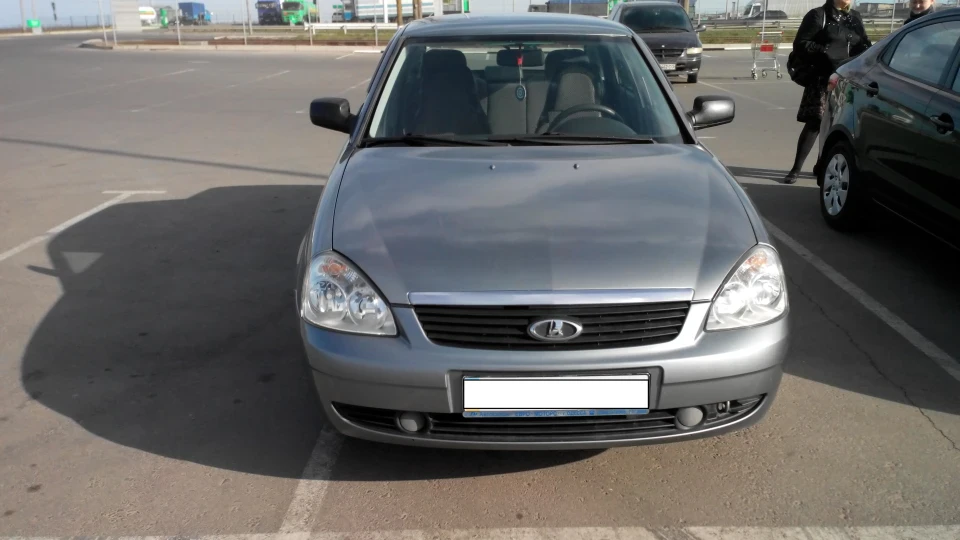 Lada Пріора Седан 16 клапанів. 4