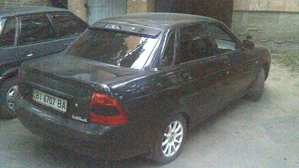 Lada Пріора Седан 1,6 млечка 3